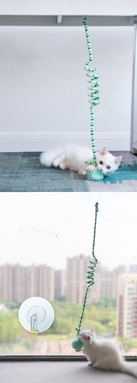 Interactive Cat Hanging Toy Simulation